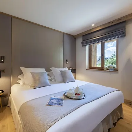 Davos Heights: Indulge In The Ultimate Chalet *