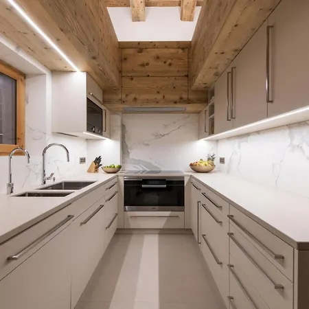 Davos Heights: Indulge In The Ultimate Chalet